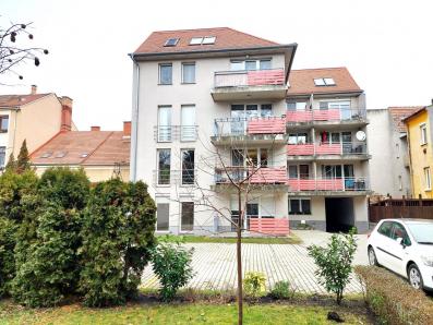 Eladó 68m² tégla lakás, Sopron (100189-thumb)